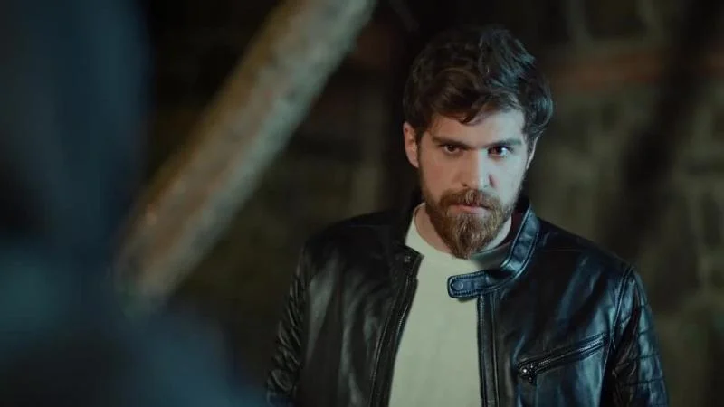 Кадры из сериала Пламя (2020)